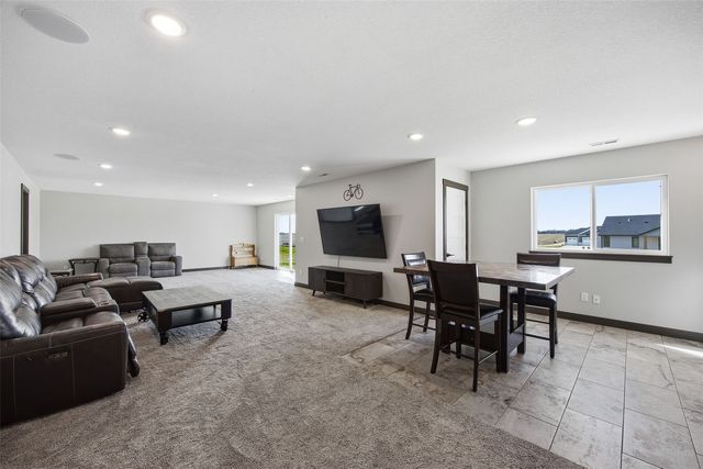 1269 Tramore Road, Marion, IA 52302