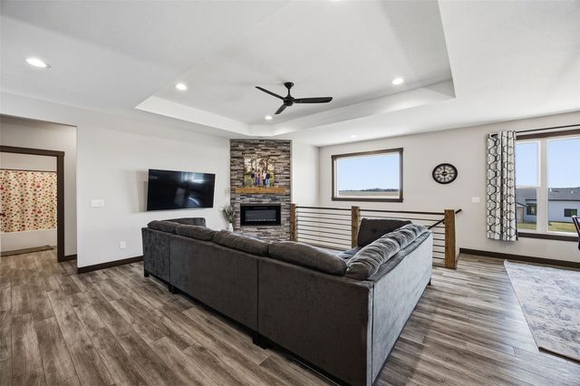 1269 Tramore Road, Marion, IA 52302