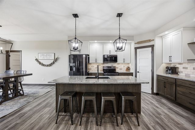 1269 Tramore Road, Marion, IA 52302