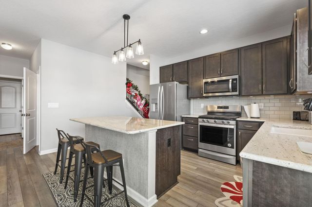 517 Pagoda Loop, Delaware, OH 43015