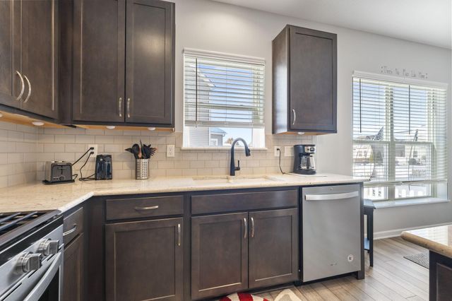 517 Pagoda Loop, Delaware, OH 43015