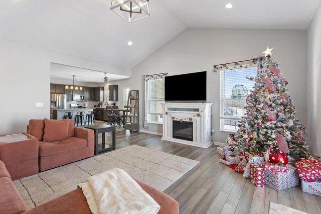 517 Pagoda Loop, Delaware, OH 43015