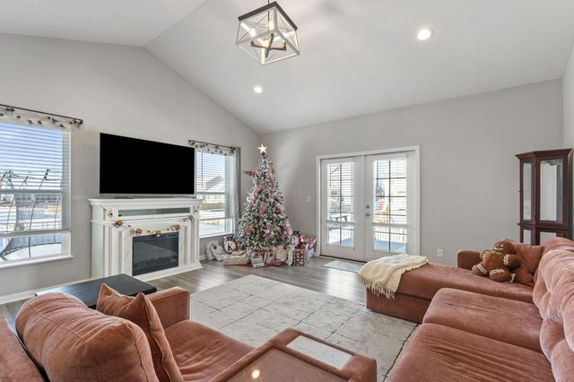 517 Pagoda Loop, Delaware, OH 43015