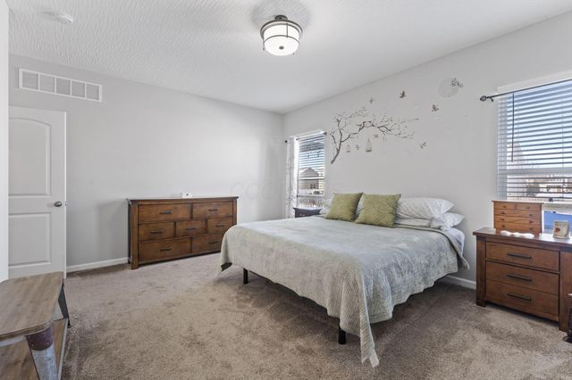 517 Pagoda Loop, Delaware, OH 43015