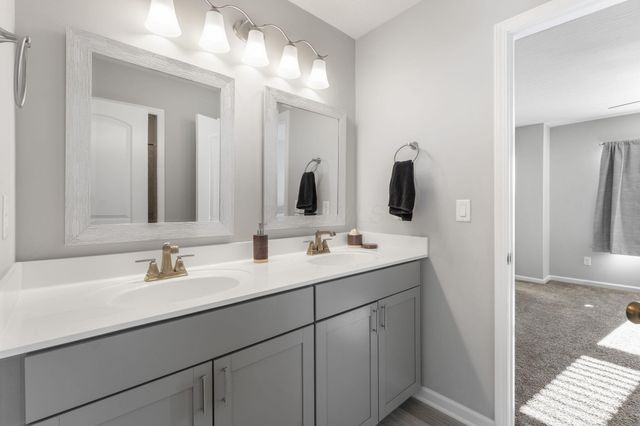 517 Pagoda Loop, Delaware, OH 43015