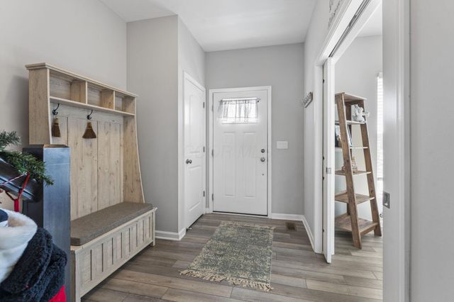 517 Pagoda Loop, Delaware, OH 43015