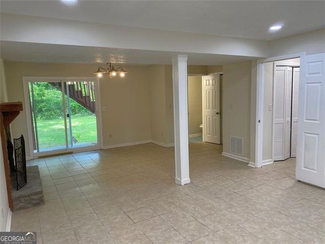 285 TAYLOR Road, Jackson, GA 30233