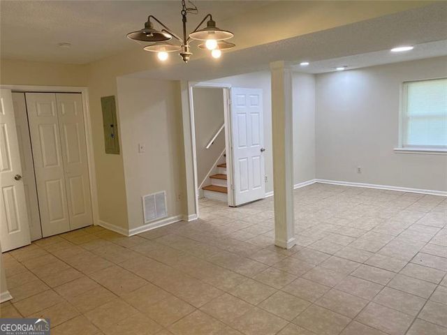 285 TAYLOR Road, Jackson, GA 30233