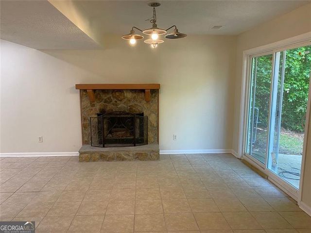285 TAYLOR Road, Jackson, GA 30233