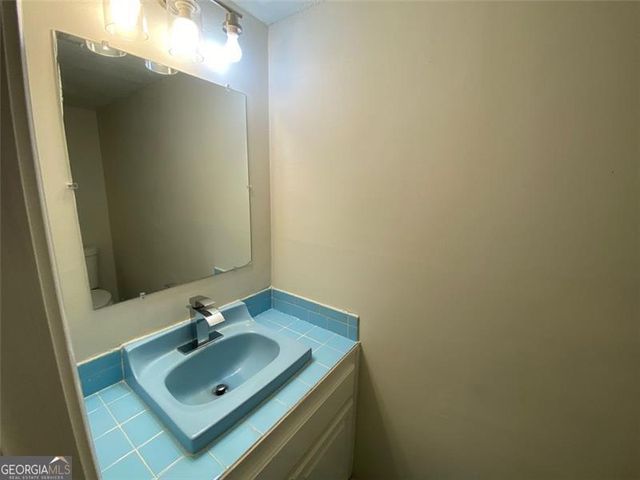 285 TAYLOR Road, Jackson, GA 30233