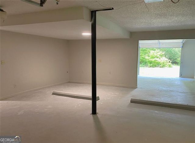 285 TAYLOR Road, Jackson, GA 30233