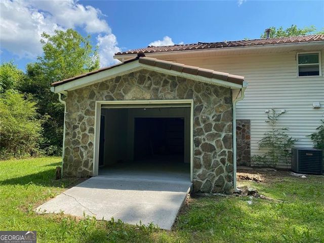 285 TAYLOR Road, Jackson, GA 30233