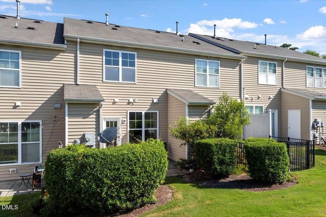 100 Stratford Lakes Drive 227, Durham, NC 27713