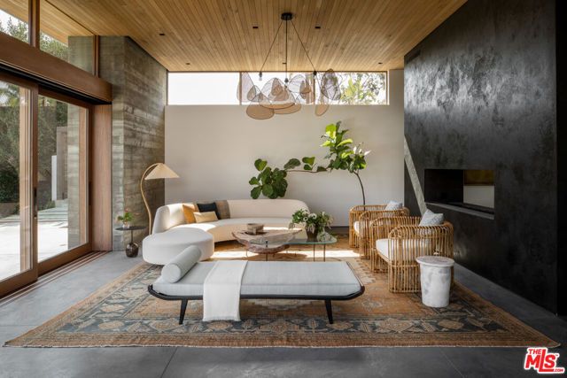 6708 Wildlife Road, Malibu, CA 90265