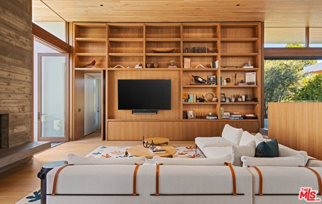 6708 Wildlife Road, Malibu, CA 90265