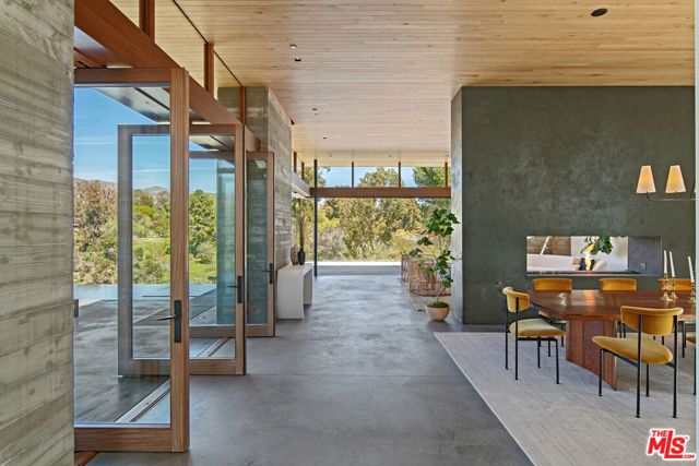 6708 Wildlife Road, Malibu, CA 90265