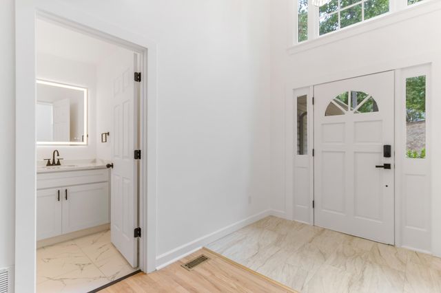 412 Woodgrove Trace, Spartanburg, SC 29301