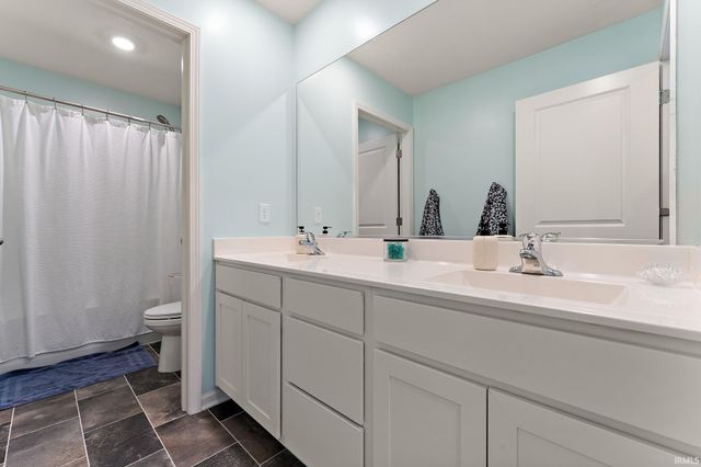 10454 Privet Drive, Crown Point, IN 46307