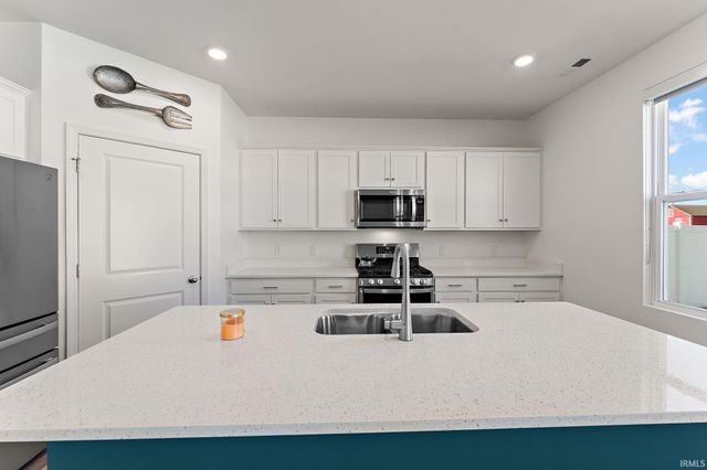 10454 Privet Drive, Crown Point, IN 46307