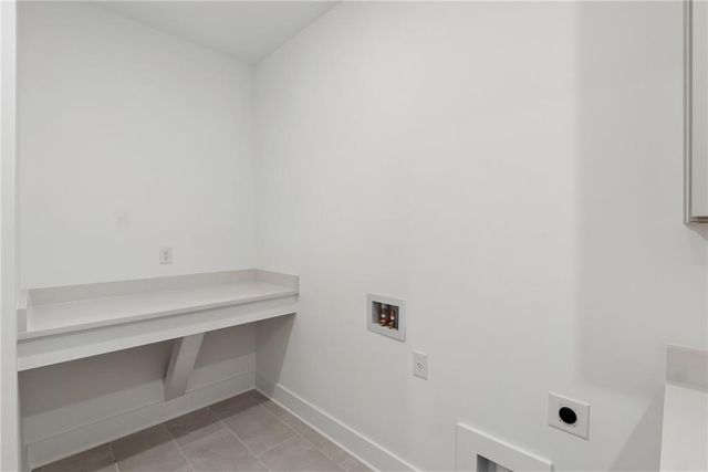 263 Strawberry Lane, Woodstock, GA 30189