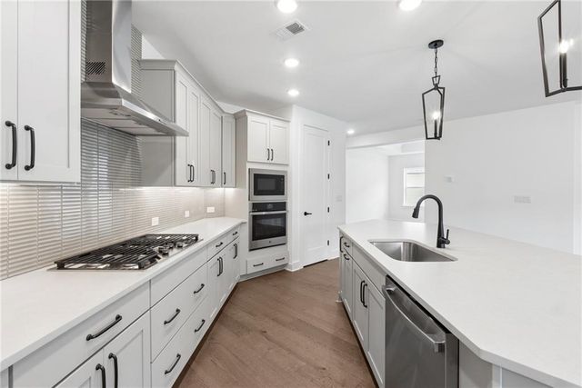 263 Strawberry Lane, Woodstock, GA 30189
