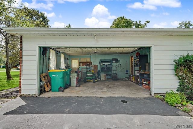 4685 Sawmill Road, Clarence, NY 14031