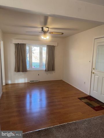 120 HILLDALE CT, Claymont, DE 19703