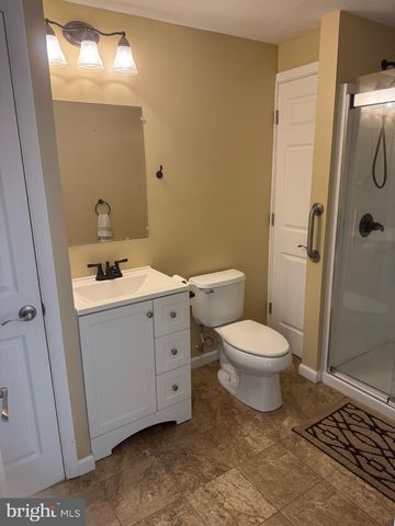 120 HILLDALE CT, Claymont, DE 19703