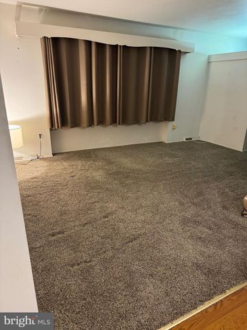 120 HILLDALE CT, Claymont, DE 19703