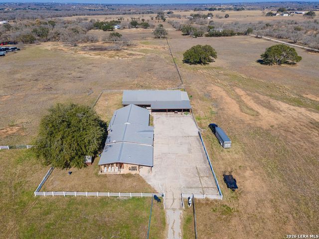 13633 US HIGHWAY 87 SOUTH, Adkins, TX 78101