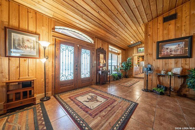 13633 US HIGHWAY 87 SOUTH, Adkins, TX 78101