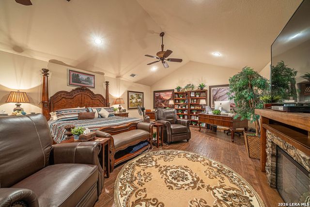 13633 US HIGHWAY 87 SOUTH, Adkins, TX 78101