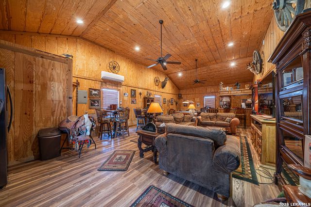 13633 US HIGHWAY 87 SOUTH, Adkins, TX 78101