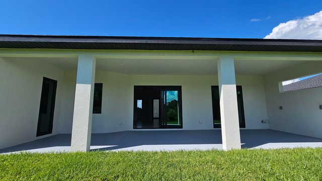 3410 NW 39th Lane, Cape Coral, FL 33993