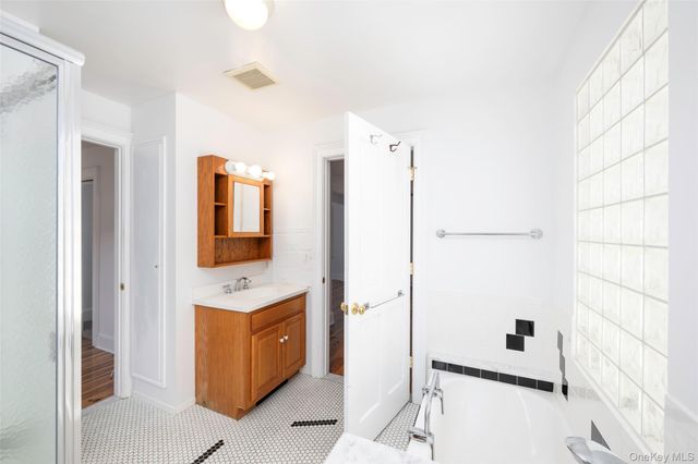 39 N Chestnut Street, Beacon, NY 12508