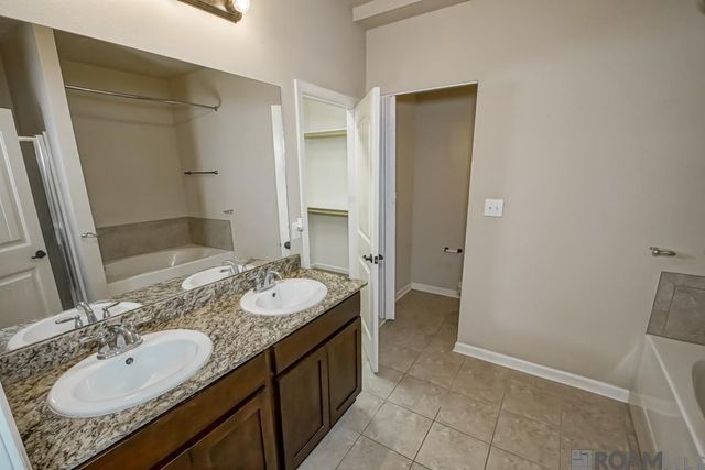 10661 Braves Ave, Denham Springs, LA 70726