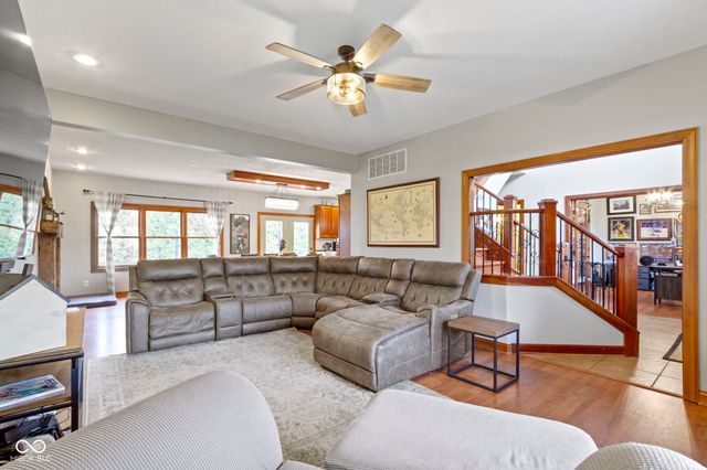 1741 Fair Glen Court, Greenfield, IN 46140