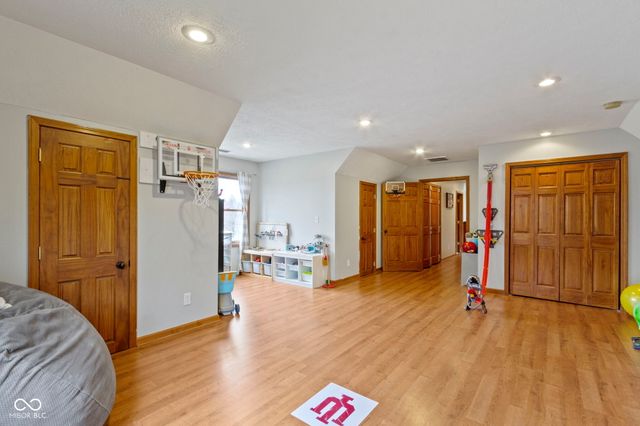 1741 Fair Glen Court, Greenfield, IN 46140