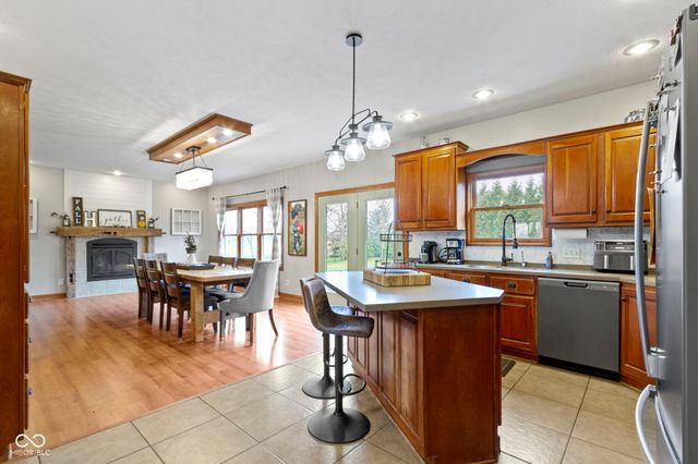 1741 Fair Glen Court, Greenfield, IN 46140