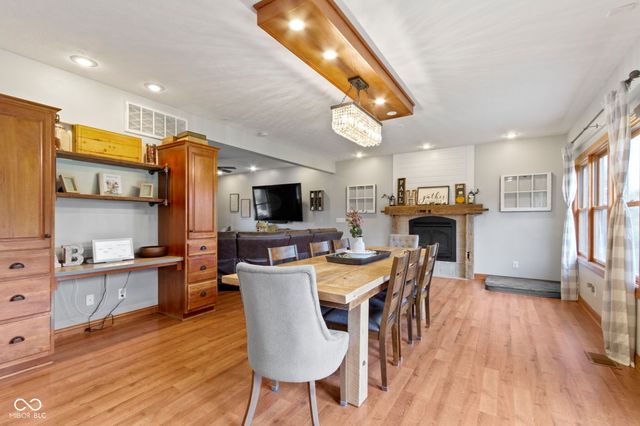 1741 Fair Glen Court, Greenfield, IN 46140