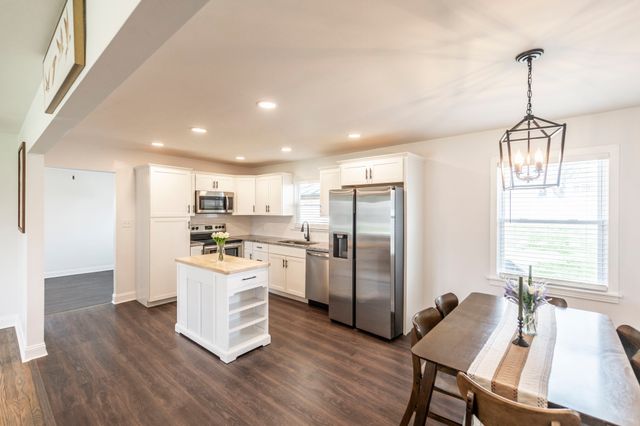 723 S Westland Ave, Gallatin, TN 37066