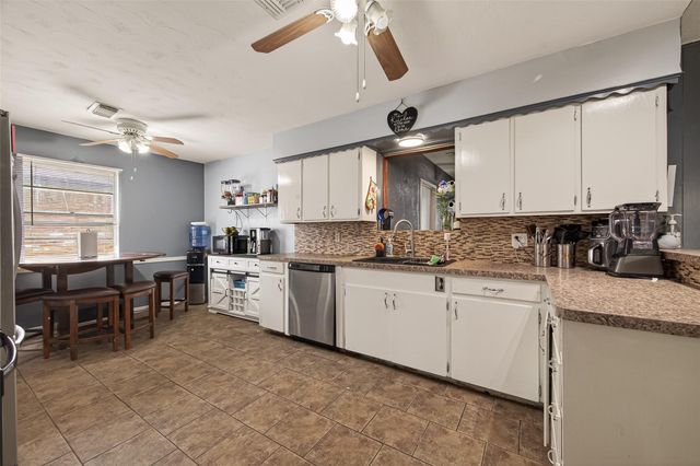 9771 Rambling Trail, Houston, TX 77089