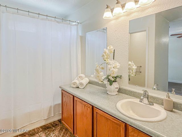 5644 S Abbottsford Drive, Tucson, AZ 85746