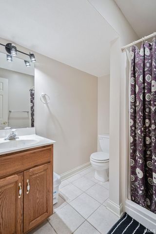 945 MEADOW RUN Court, Russiaville, IN 46979