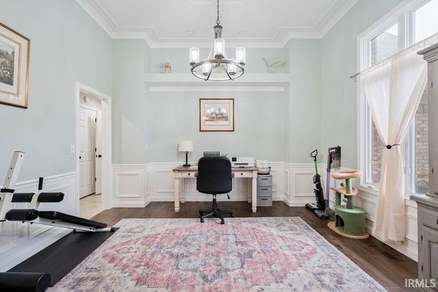 945 MEADOW RUN Court, Russiaville, IN 46979