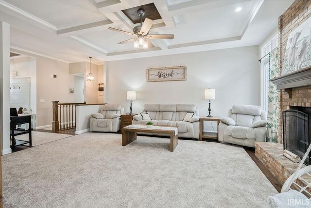 945 MEADOW RUN Court, Russiaville, IN 46979