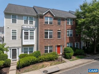 721 RAINIER DR, Charlottesville, VA 22903