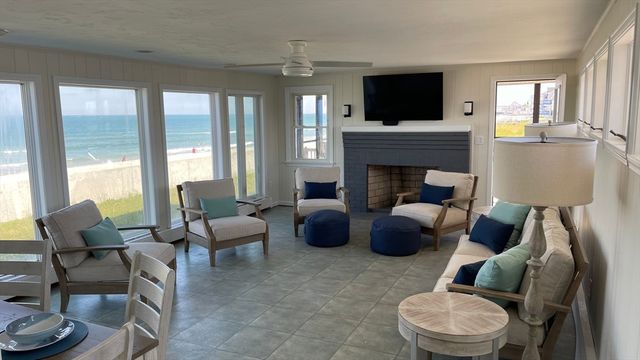 254 Foster Ave 254, Marshfield, MA 02050