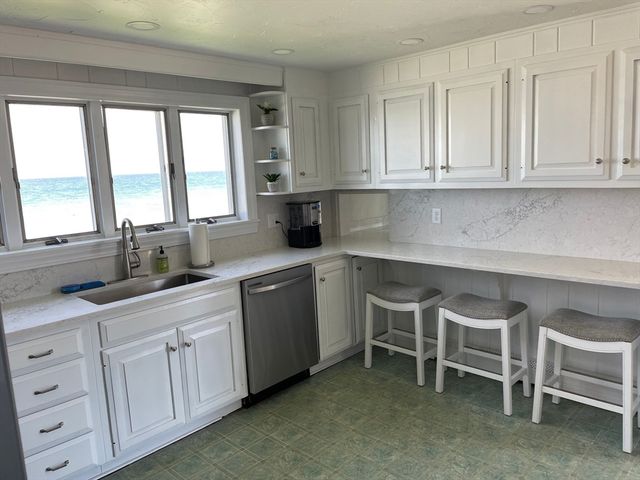 254 Foster Ave 254, Marshfield, MA 02050