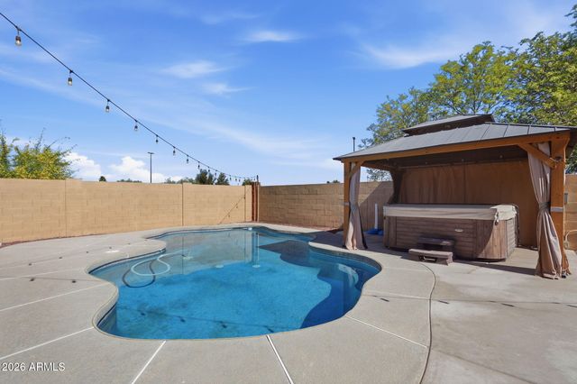 3370 E FLAMINGO Court, Gilbert, AZ 85297